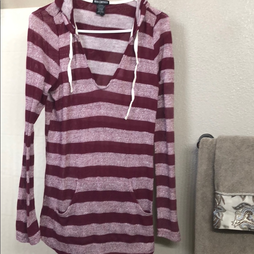 Bnwot-miss chievous striped burgundy tunic Sz L